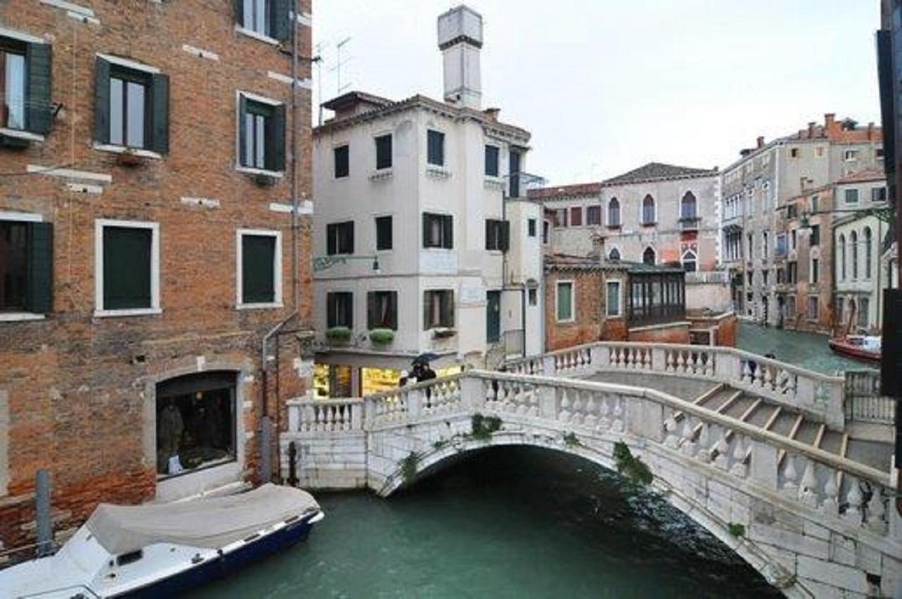 Ca' Dei Nomboli Canal View Velence Kültér fotó